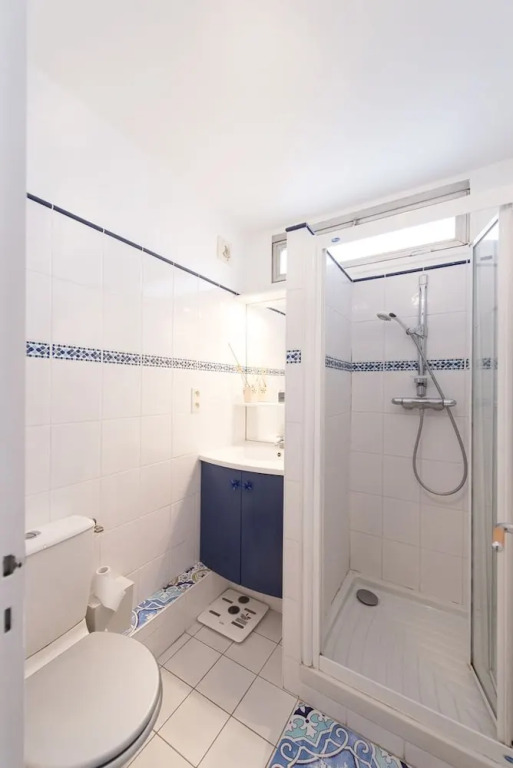 Home comforts by the Eiffel Tower