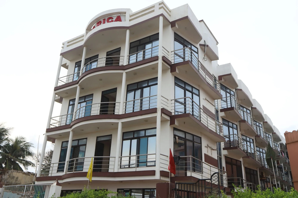 Larica Holiday Inn Puri