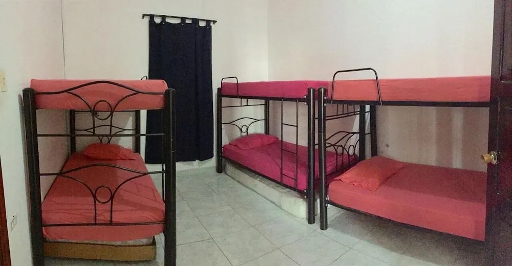 Cande Hostel