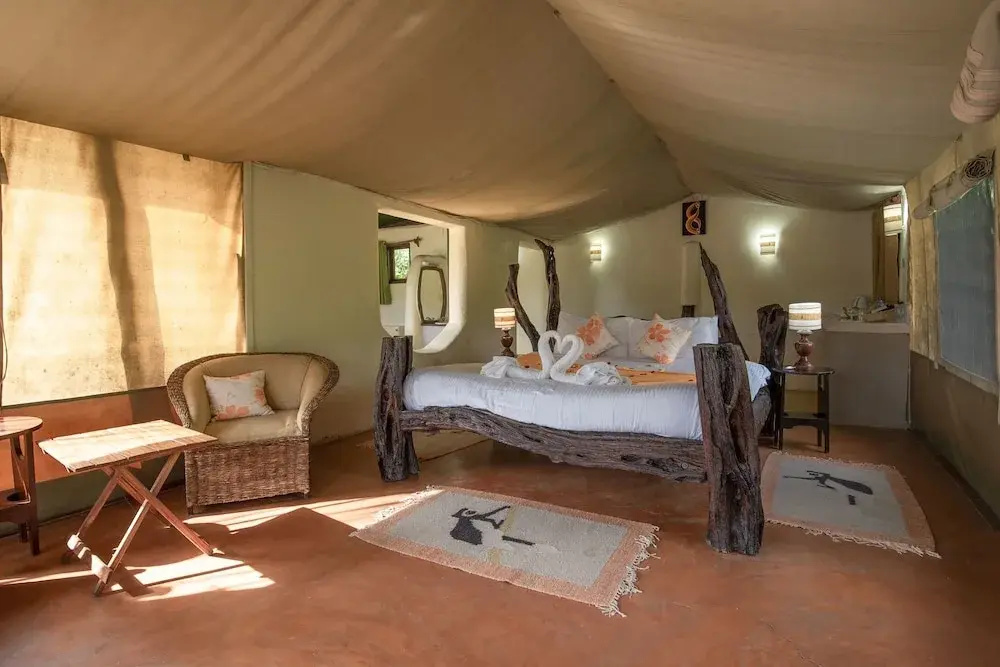 Crater Lake Tented Camp And Game Sanctuary