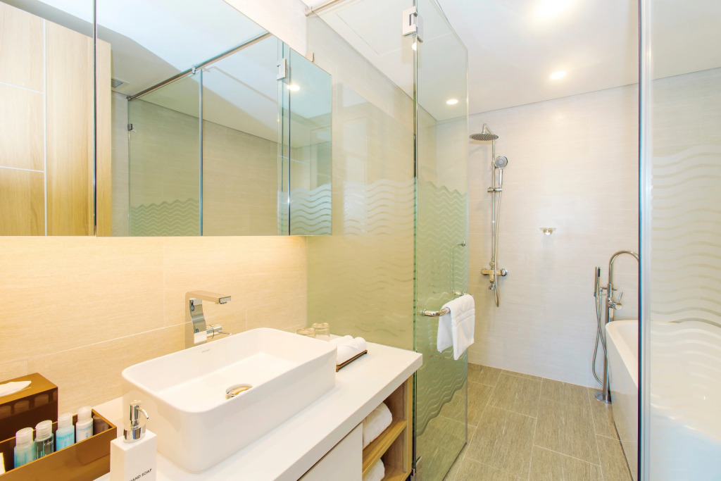 Zen Diamond Suites Hotel