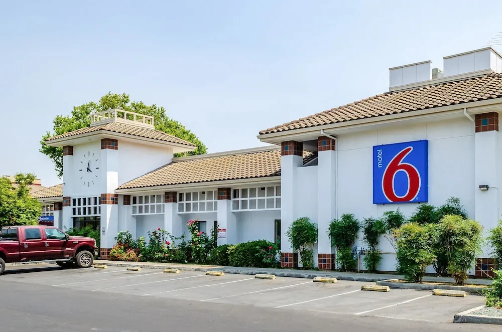 California Inn