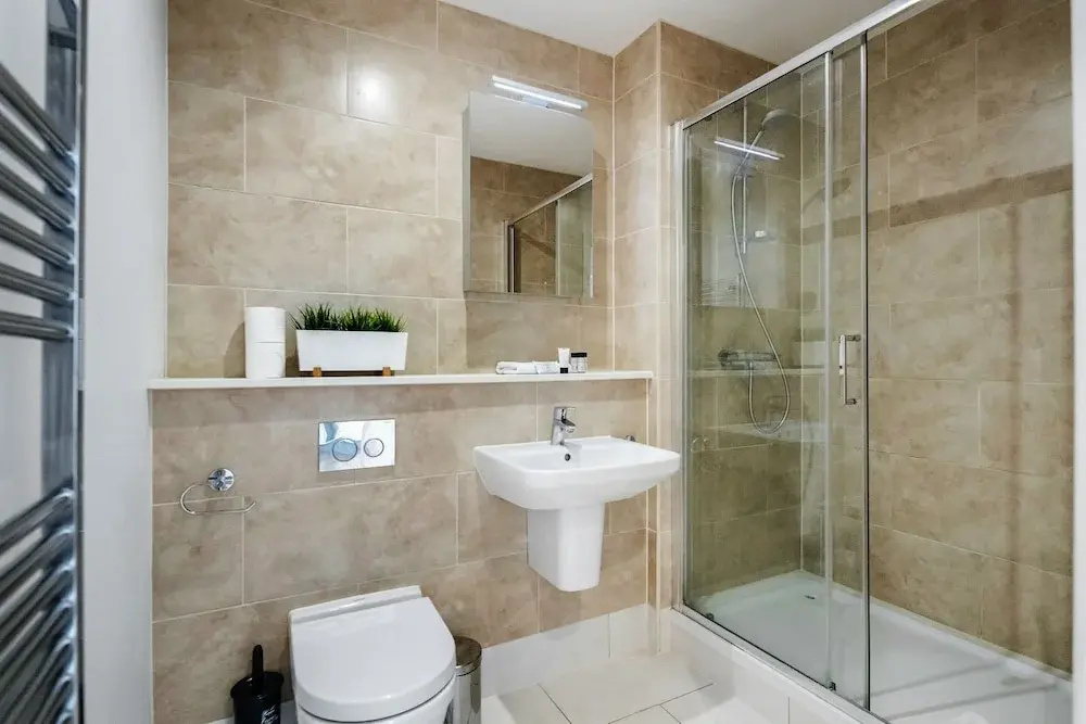 Roomspace Apartments -Swan House
