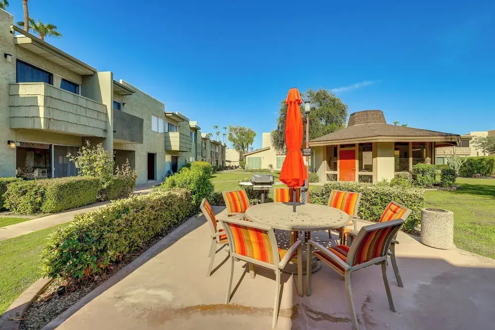 Walk to Old Town: Scottsdale Condo w/ Pool Access!
