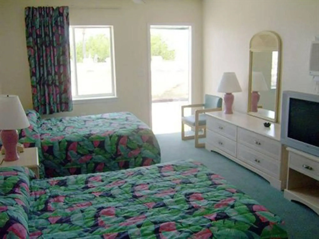 Fisher Inn Resort & Marina