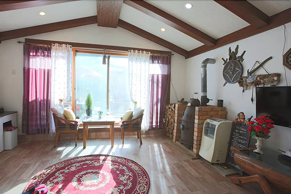 Hongcheon Sol Pension
