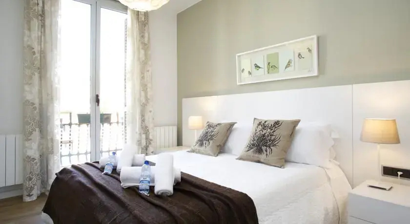 BarcelonaForRent Urban Central Suites