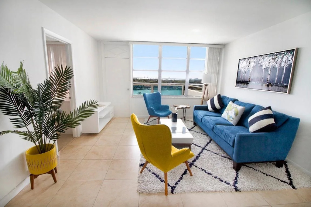 Seacoast Suites on Miami Beach