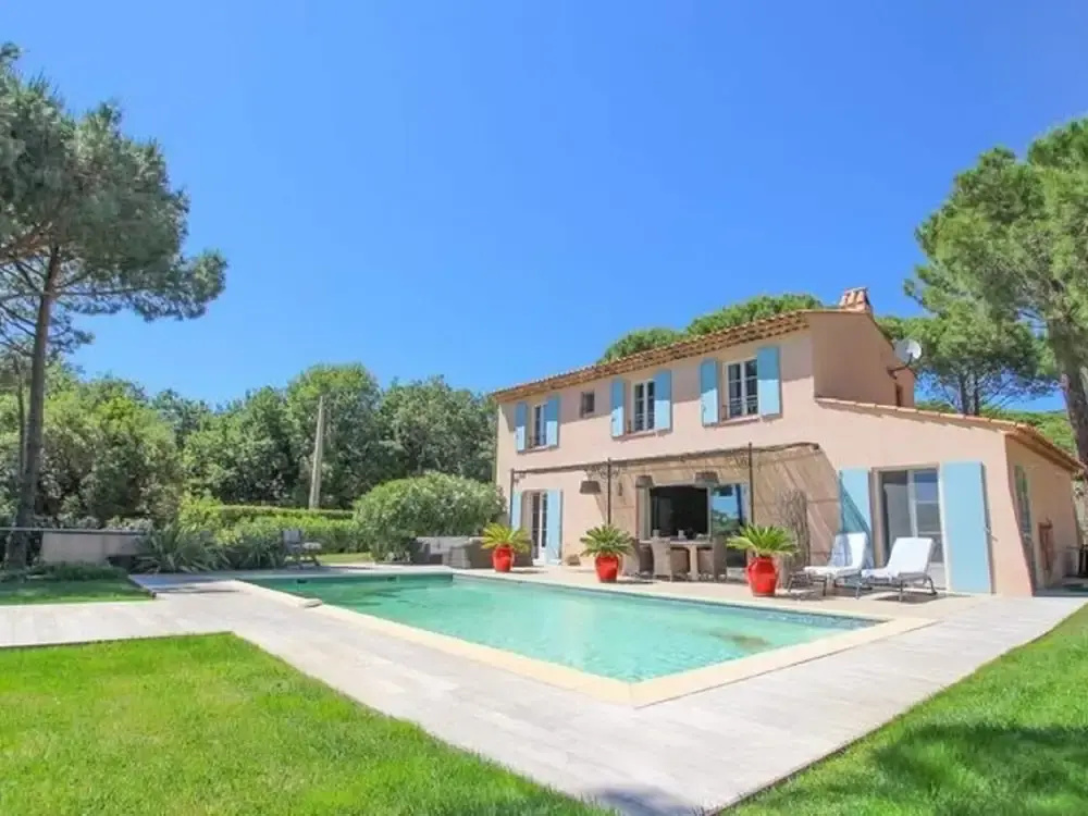 Spacious Holiday Home in Grimaud With Large Garden
