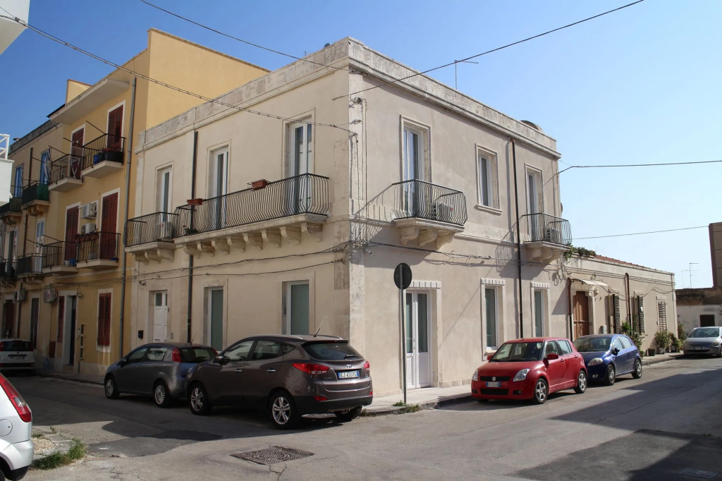 Attis Guest House