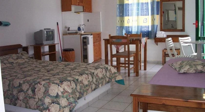 Konaki Studios & Apartments