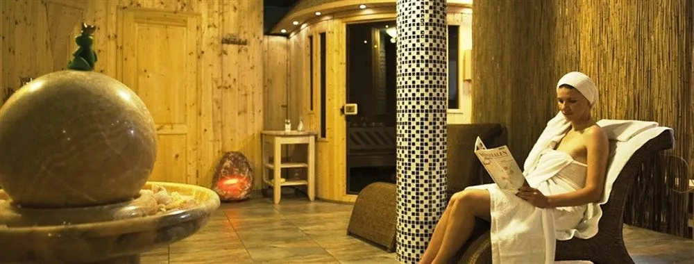 Re Hotel