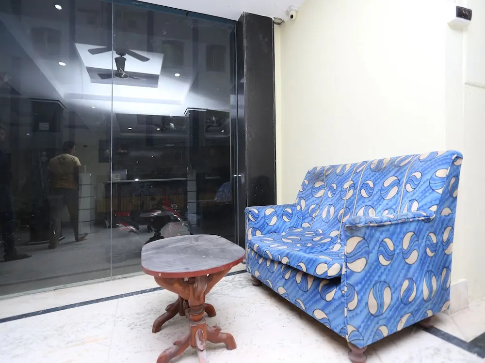 OYO 24968 Hotel Mpr