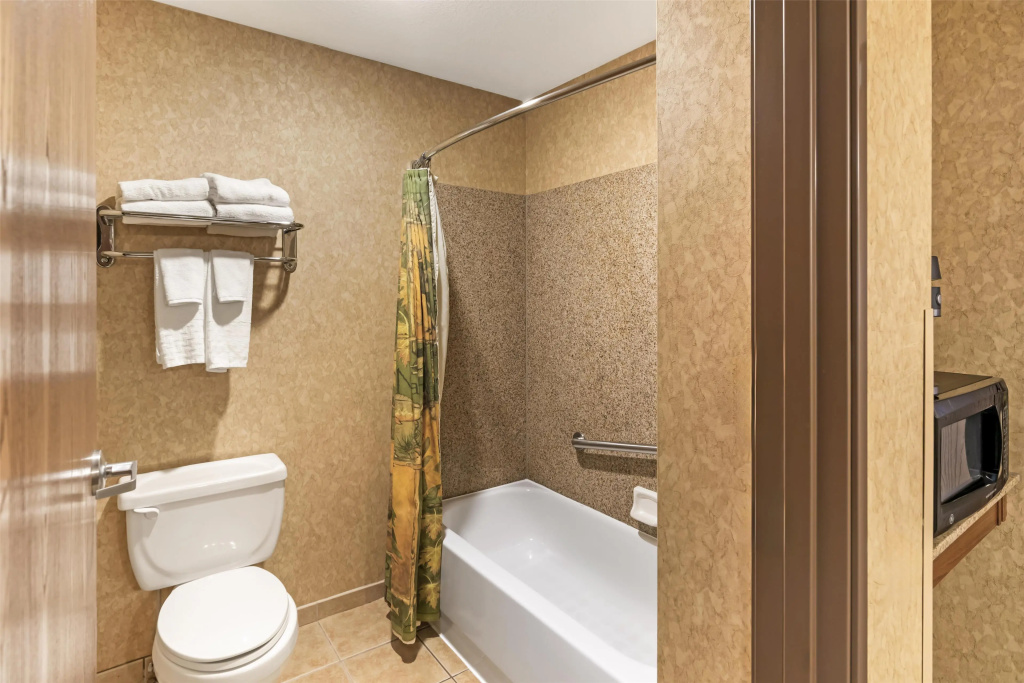Best Western Plus Kelly Inn and Suites