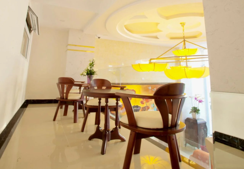 Isana Hotel Dalat