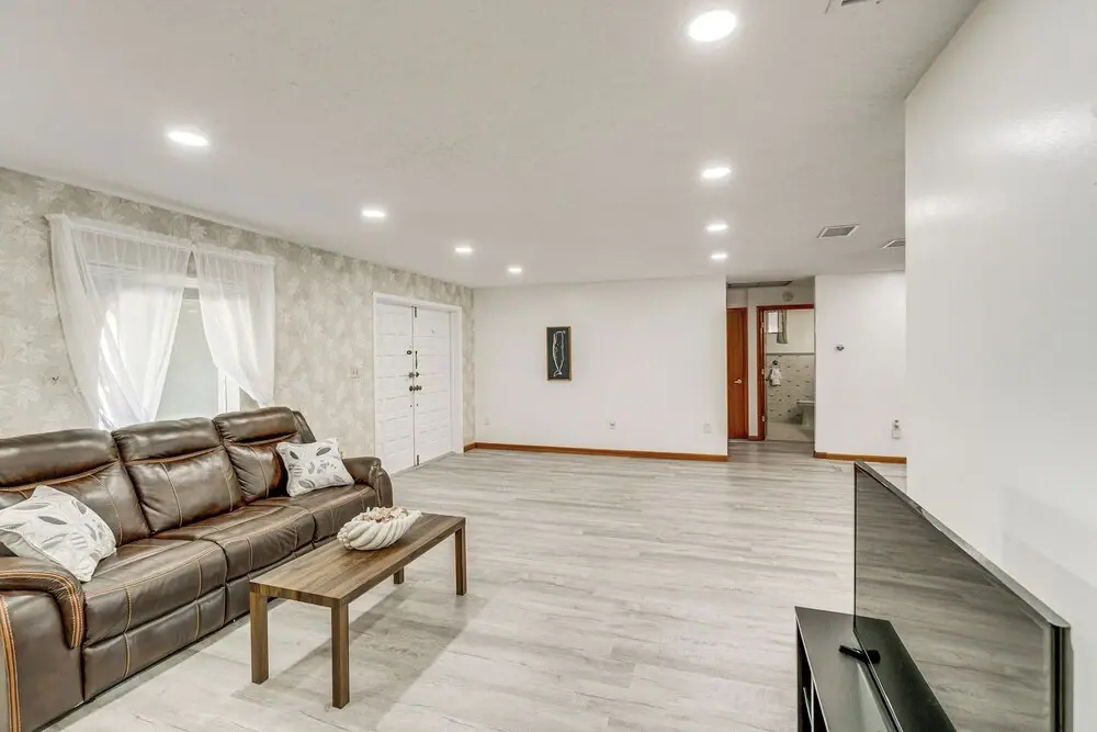 Port Charlotte Retreat w/ Lanai + Private Pool!