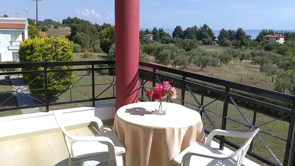 Cozy House In A Quiet Neighborhood Paliouri Region