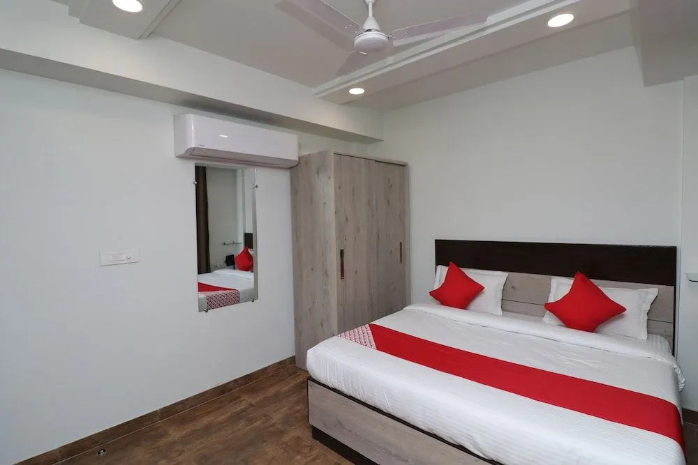Capital O 39909 Happy Homes