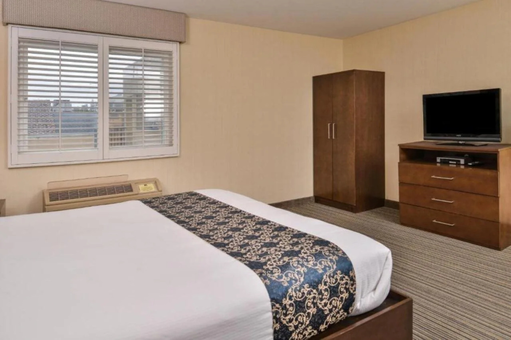 Good Living Inn
