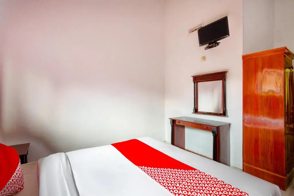 OYO 2978 Karanggoso Indah Hotel