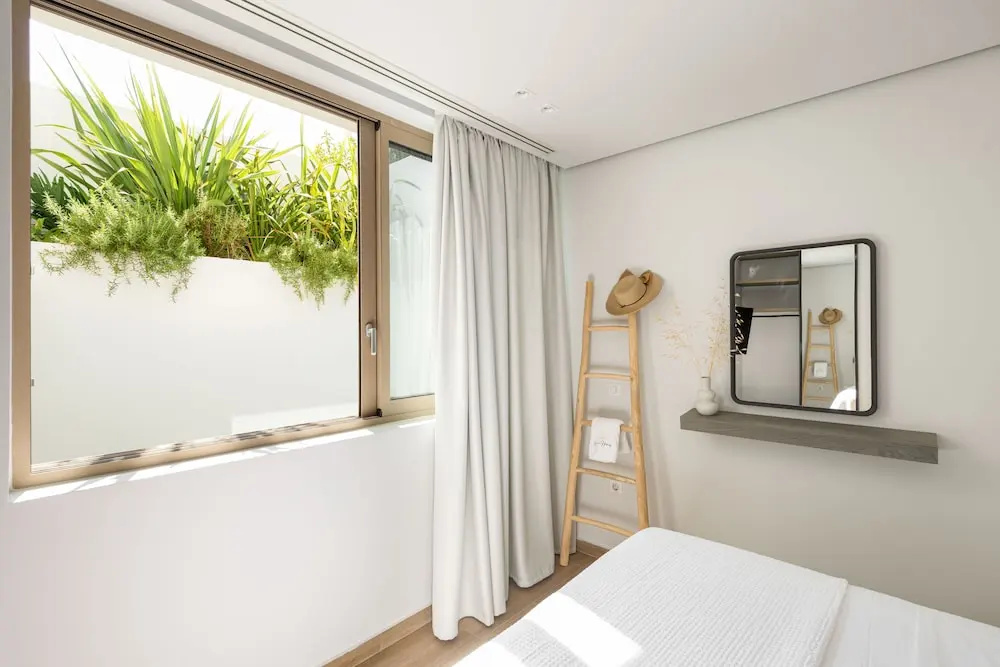 Luria Homes