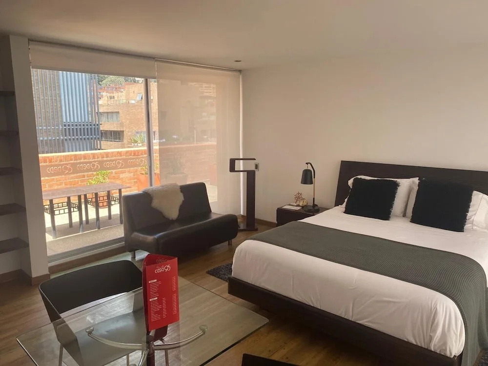 Suites Casa 95