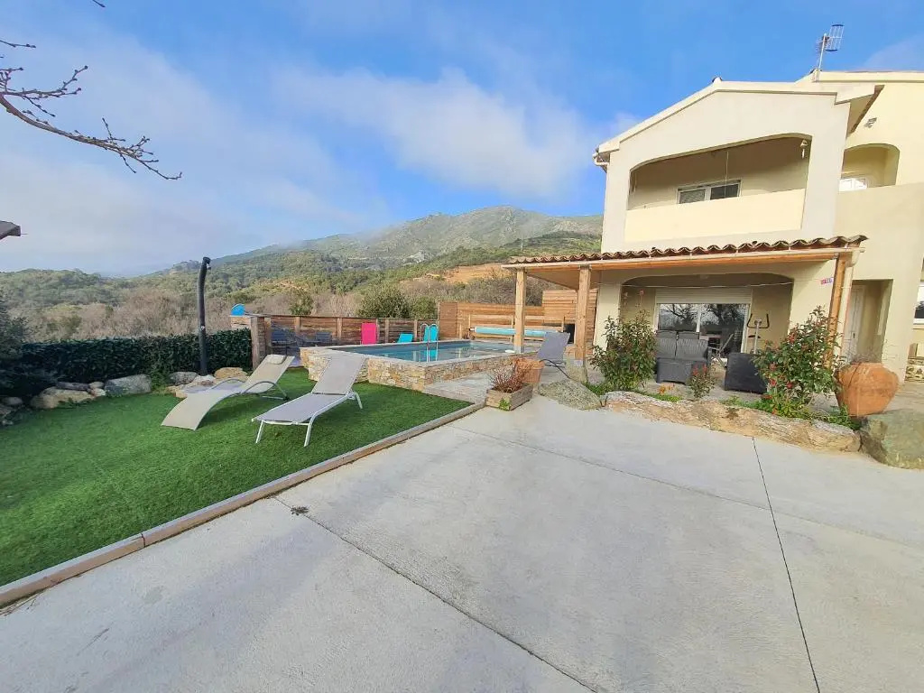 Appartement Piovanacce - T3 avec pisicne privée 10min de Saint-Florent