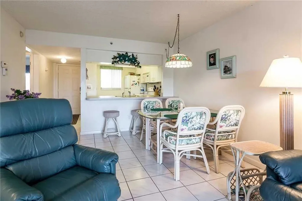 Admirals Bay 152 - Two Bedroom Condo