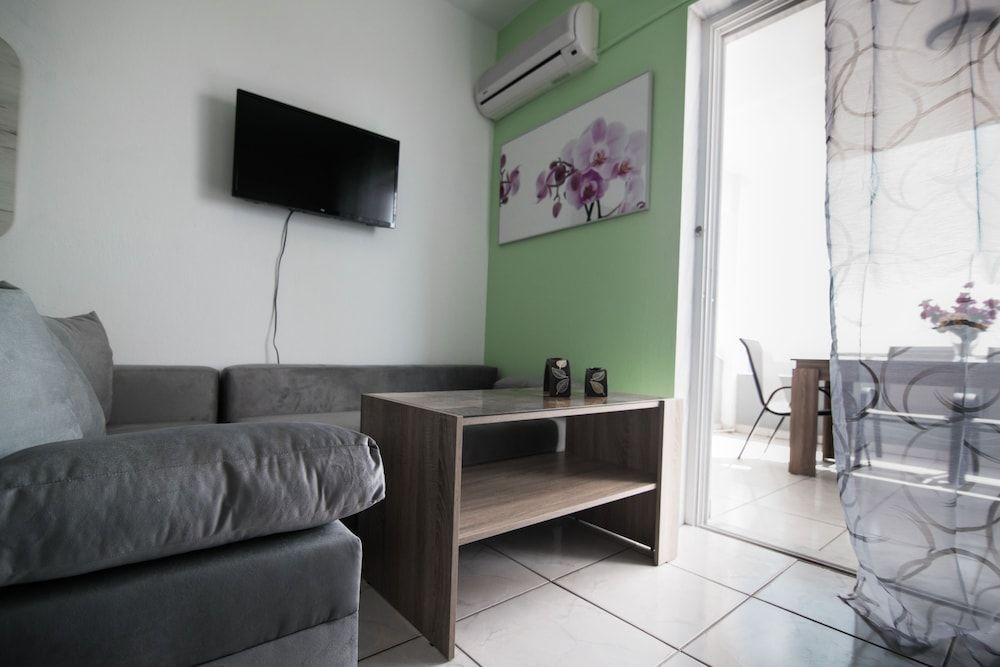 Dias Apartments