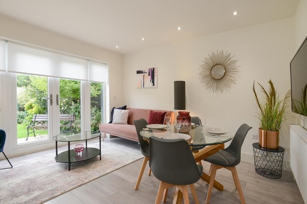 Wollaton House - Fabulous 5 bed house Nottingham