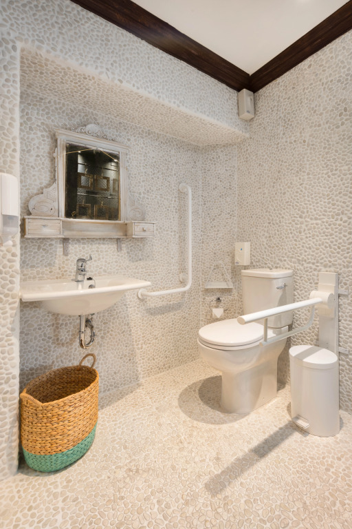 Elakati Luxury Boutique Hotel