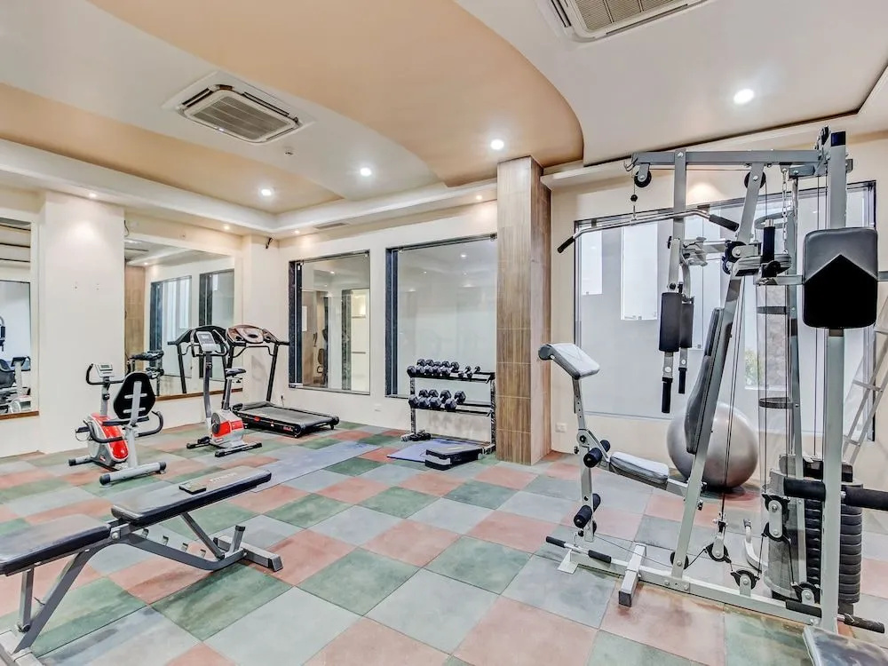 Oyo 43979 Hotel Urbanite