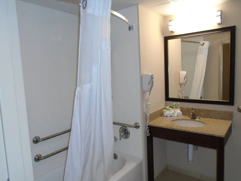 Holiday Inn Express in Hoge Hall On Ft. Leavenworth.