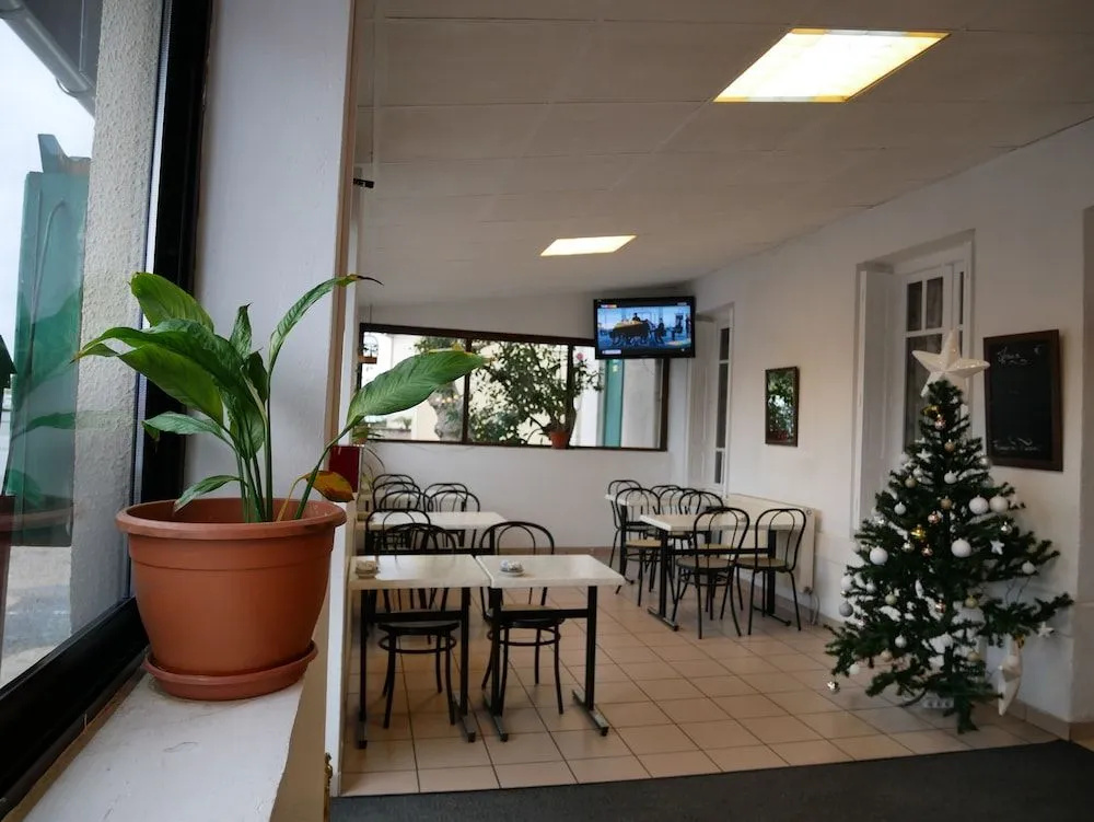 HOTEL HOSTELLERIE DES VOYAGEURS