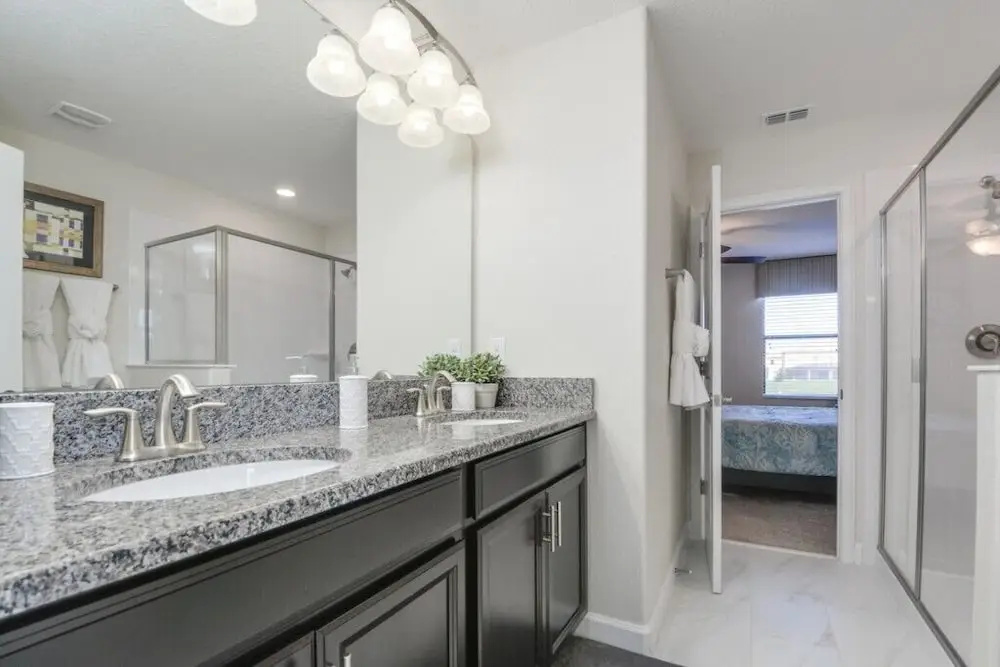 9153 Davenport - 8 Br Home