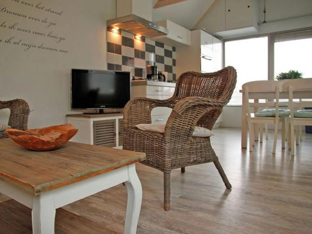 Holiday Home in Egmond aan zee with Fenced Garden