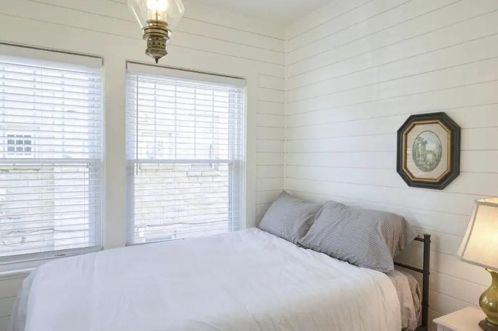 Beautiful 5BR Close to Downtown!Prime Derby House!