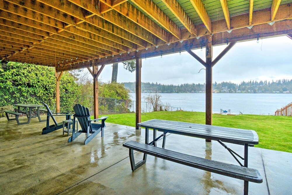 Lakefront Bremerton Vacation Rental with Deck!