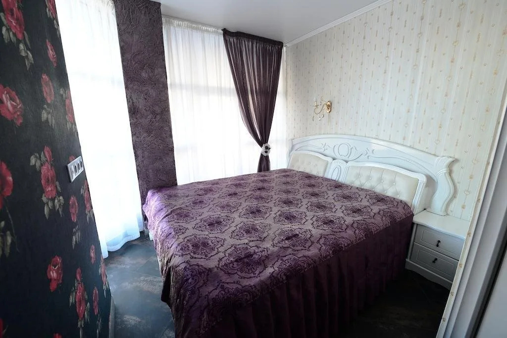 X O Hotel