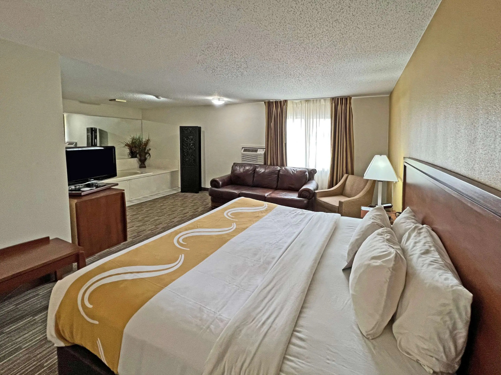 Quality Inn Mitchell I-90