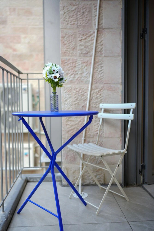 JLM Suites Tower Lincoln  Prime Location