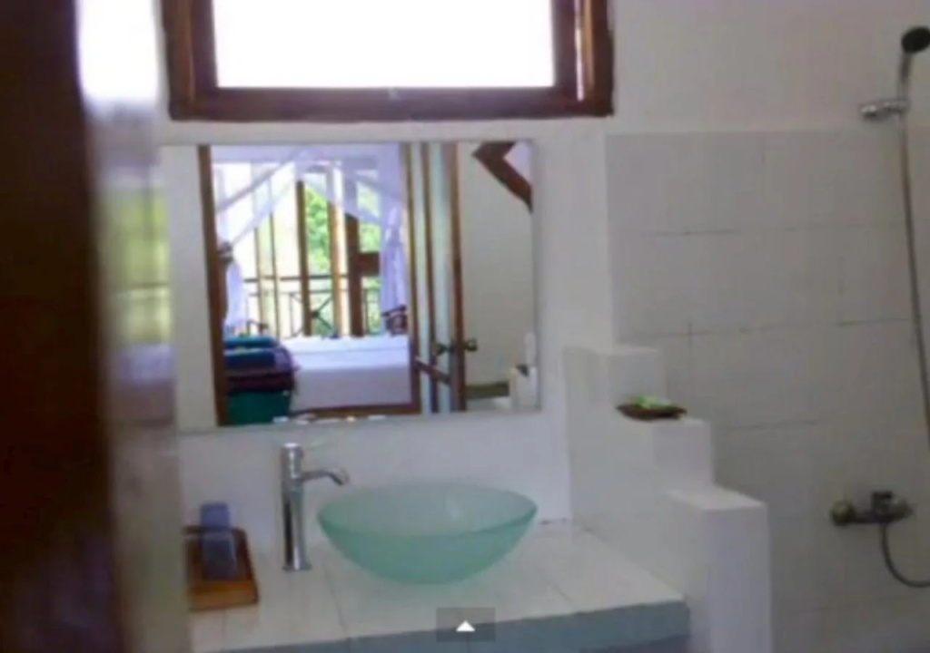 Bajo Komodo Eco Lodge