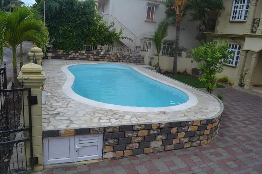 RS VILLA student share apartments with private room,free wifi ,100mts to the beach