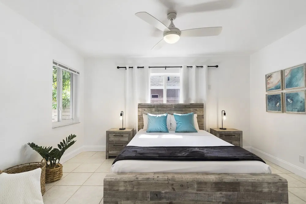 Alani Bay Premium Condos