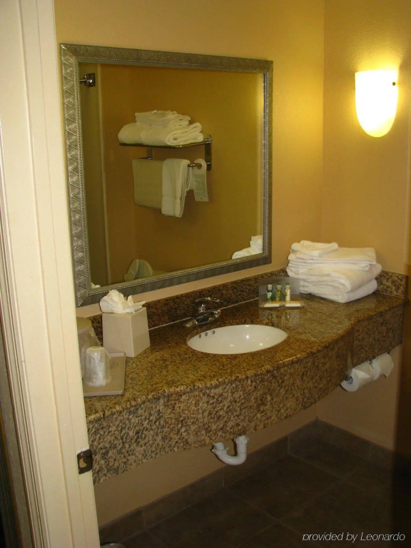 Holiday Inn Hotel & Suites Daytona Beach On The Ocean by IHG