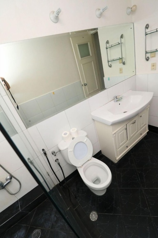 Apatel Apartement Kedoya Elok
