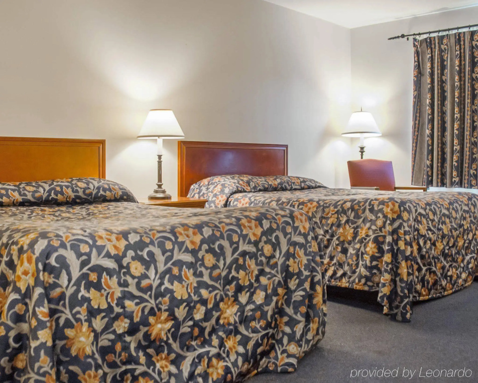 Econo Lodge Laval