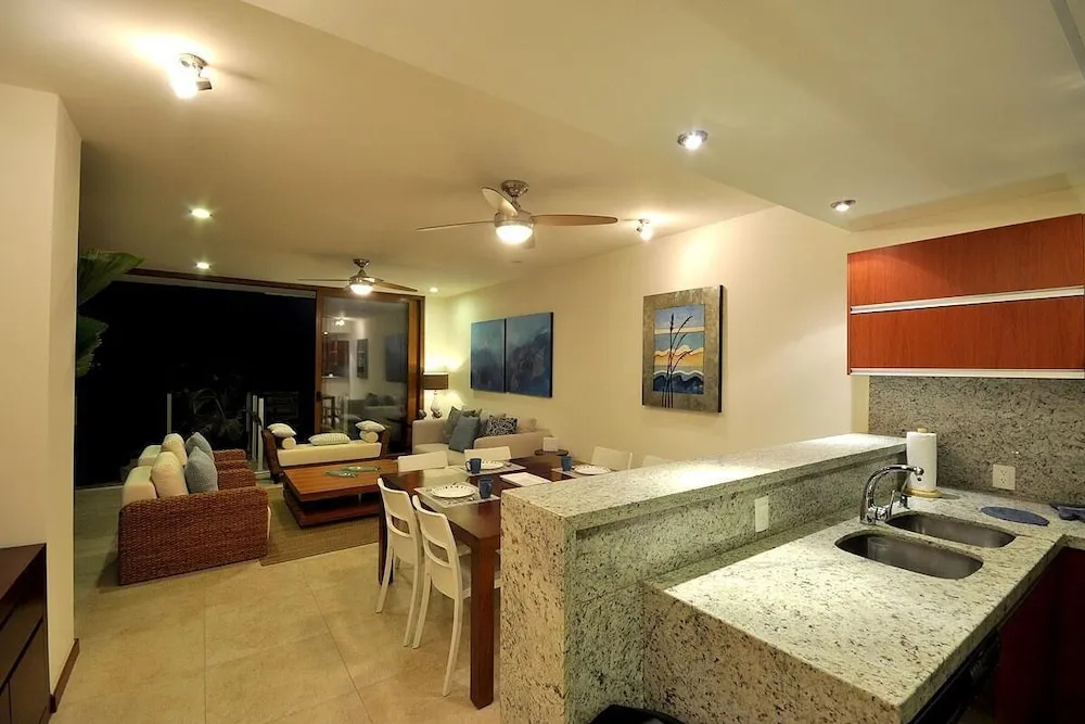 Amura 202 Alamar - 2 Br Apts