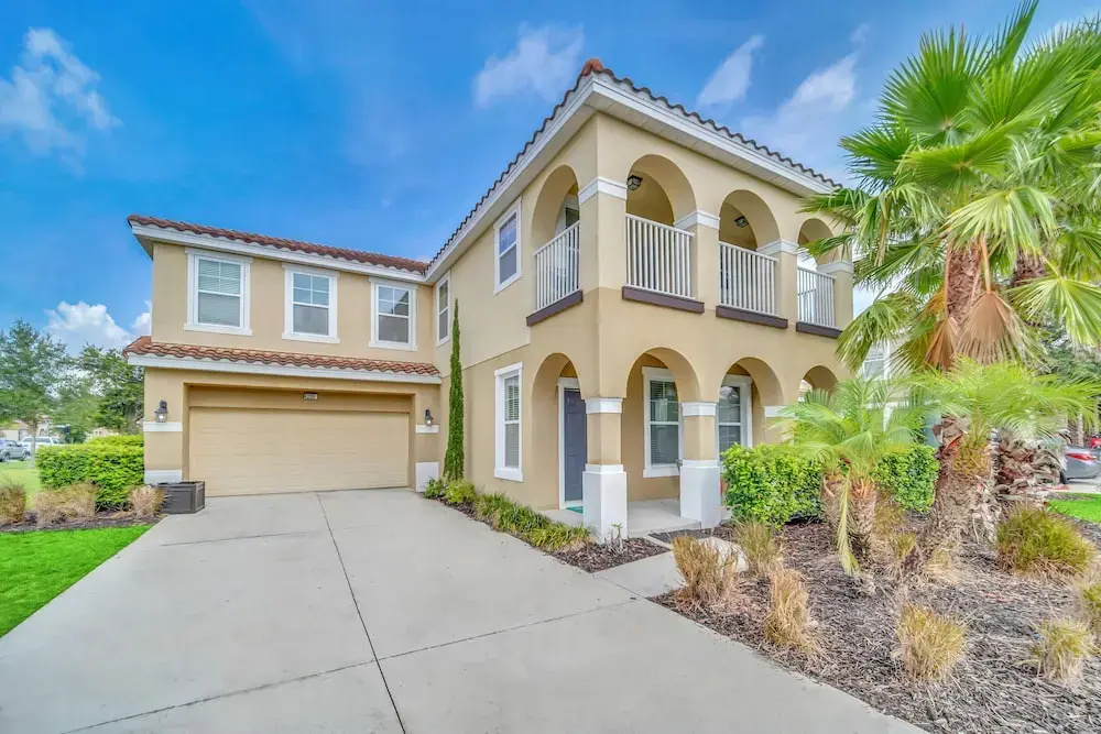 4200 Oak Tree Drive