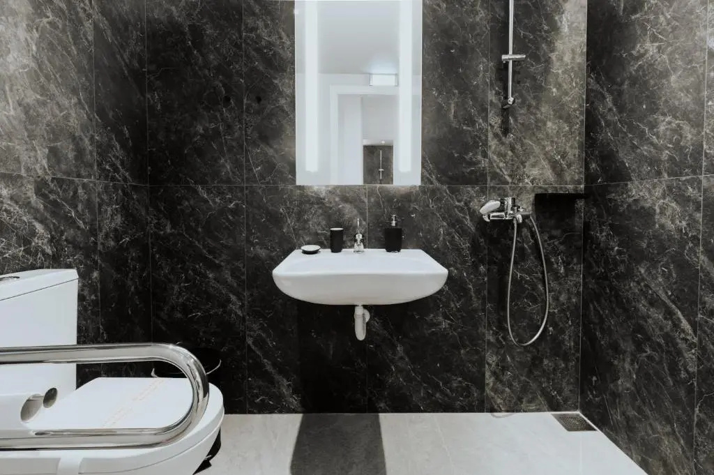 Suite Homes - Fine Living